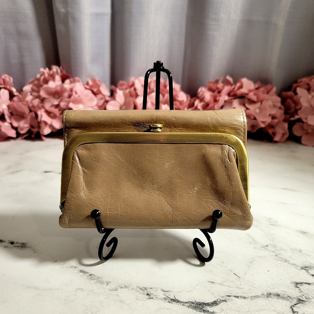 HOBO Dark Tan/Brown 'Robin' Wallet With Clasp Pouch & Wanderlust Lining